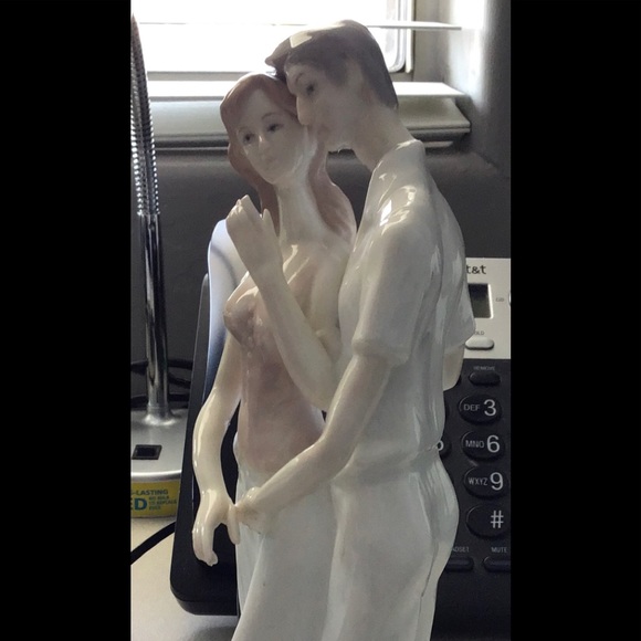 PORCELAIN LOVE COUPLE - Picture 8 of 8